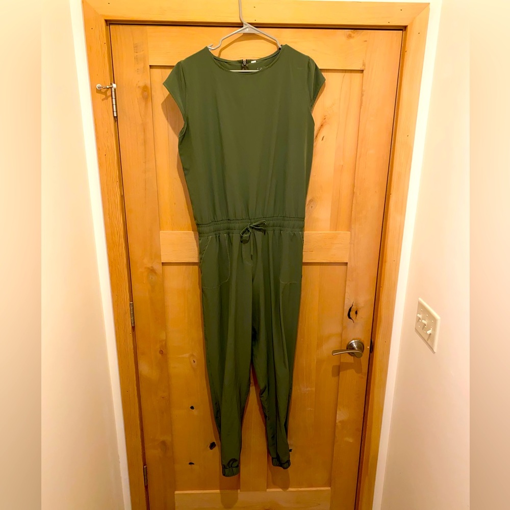Albion Women’s Large / Tall Athletic Jumpsuit - Gently Worn